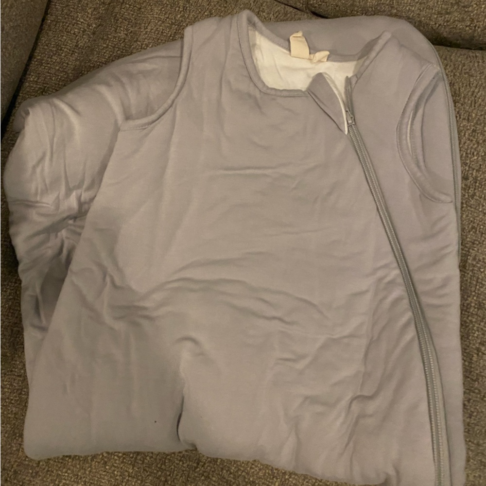 Kyte Baby like-new 2.5 TOG sleep bag